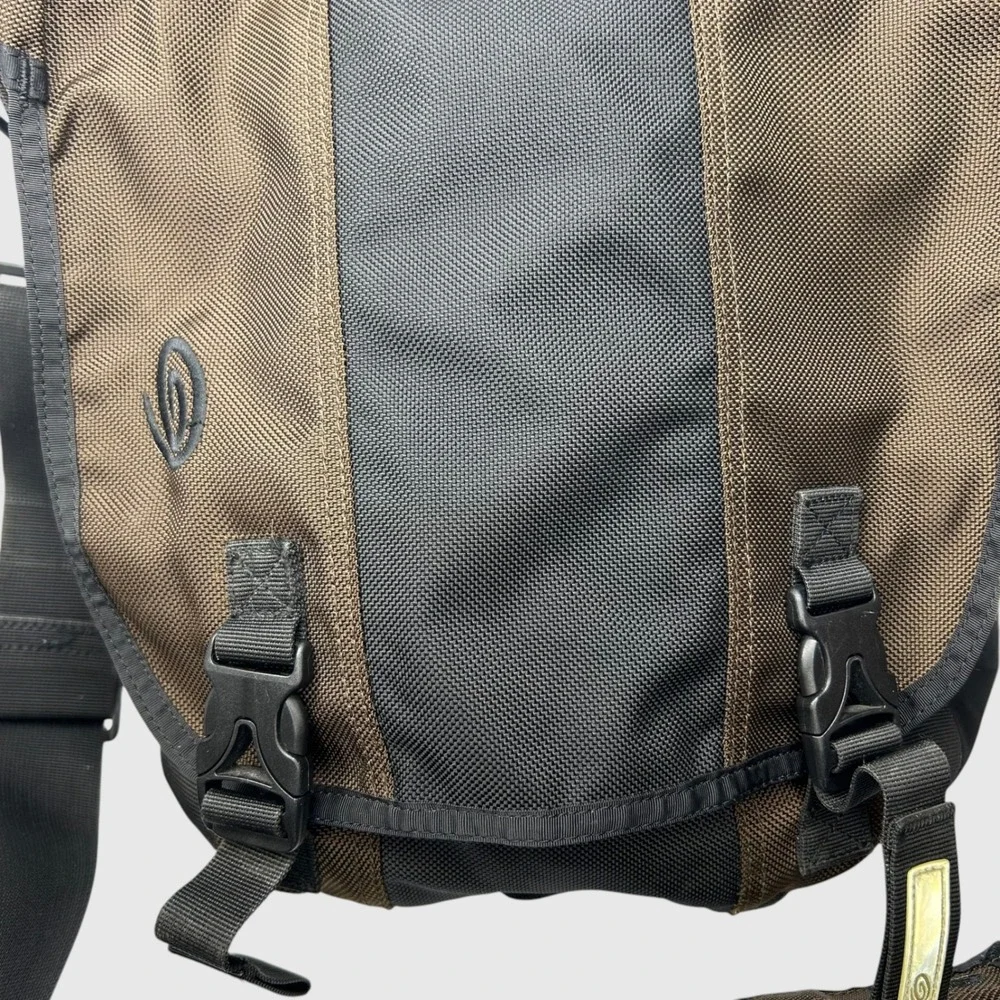 Timbuk2 Gorpcore Techwear Messenger Bag Medium Ballistic Nylon Brown Black